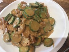 油条拌黄瓜-永红源啤酒·烧烤·海鲜·大排档(青特城店)