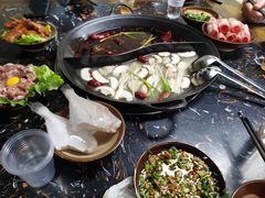 -乖嬢嬢重庆老火锅(南联店)