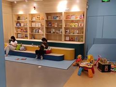 -蓝旗亲子游泳(范湖万达广场店)