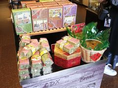 零售区-Caidie Bakery采蝶轩(百越店)