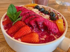 Organic&nbsp;Muesli-Common Table · Brunch & Coffee