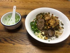 -牛八宝桂林米粉(八里庄店)