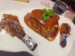 精品烤鸭-悦江(梅奔中心店)
