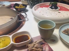 -洪氏嗨捞·猪肚鸡火锅(阳光天地店)