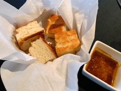 餐前面包-Efes Turkish & Mediterranean Cuisine 艾菲斯餐厅(陆家嘴店)