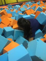 -蹦贝运动中心·蹦床·攀岩·闯关(龙岗店)