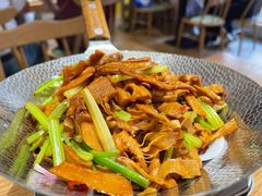 -董厨煨汤馆(车站路店)