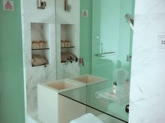 -上海滴水湖皇冠假日酒店