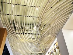 -上海滴水湖皇冠假日酒店