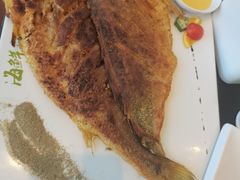 -赶海部落海鲜城(海阳路店)