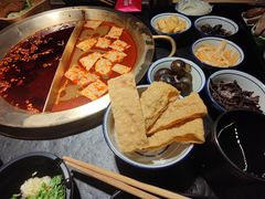 -九鼎轩脆毛肚火锅(南京东路店)