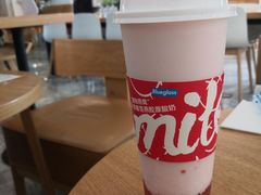 草莓雪燕胶原酸奶-Blueglass酸奶(财富购物中心店)