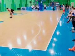 -健龙森俱乐部·游泳·健身·羽毛球综合体育馆