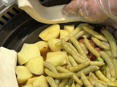 -哈尔滨烧烤·山河村铁锅炖(交大店)