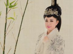 -九月鹰飞汉服摄影工作室