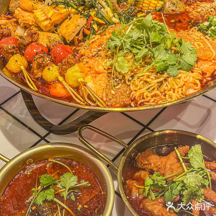 老板说这个是内蒙古的展现！真的很有创意了