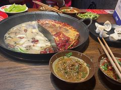 -萍姐火锅·公路夜市(武汉首店)