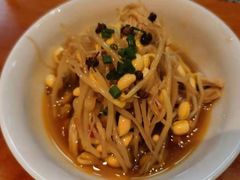 -诚铭记·虾仁汤包·成都小吃(融创店)