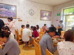 -努尔古丽奶茶