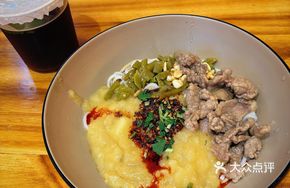 Signature Braised Potato and Beef Rice Noodles