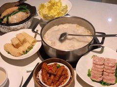 -煲王粤菜餐厅(中侨中心店)