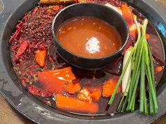 -黄潇洒老火锅(九眼桥宏济巷店)