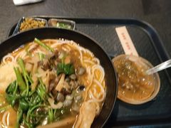 -勝记粉库桂林米粉非遗传承(西街店)