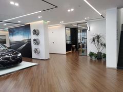 -宁波宝信宝马4S店(江北日湖店)