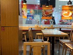 -龙记桂林米粉(财满街店)