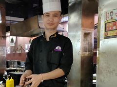 -利昂法式铁板主题餐厅(新奥购物中心店)