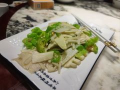 -蔼若春.传承云南菜(金碧公园店)