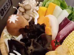 -湊湊火锅·茶憩(打浦桥日月光店)