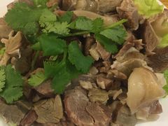 -鹤乡东北菜(崮山路店)