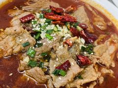 -胡子饮食店