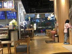 -藏猫猫咖啡主题馆(中央大道店)