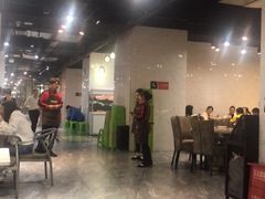 -凤凰路何眼镜香辣蟹(花果园店)