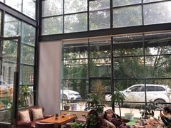 -桉树林A coffee 森林餐厅(三圣乡店)