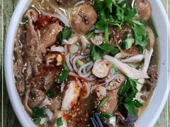 -弥勒卤鸡米线(沪瑞线店)