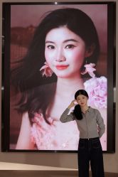 -乐派诗婚纱摄影