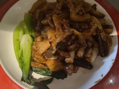 -赶海部落海鲜城(海阳路店)