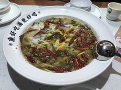 -江渔儿酸菜鱼(奥园广场金发购物中心店)