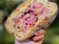 蓝莓三角包-Juicy Bakery(大学路店)