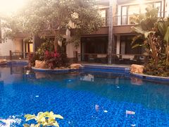 -海悦山庄酒店-花园泳池