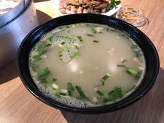浓香猪肉包-老班长手工灌汤包老店(东山店)