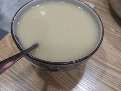 茬粥-内蒙焖面大盆骨餐馆(山大路店)