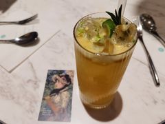 -théATRE 茶聚场(王府中環店)