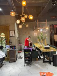 -爱上瑞卡美发沙龙