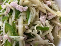 青椒茭白炒肉丝-扬州小吃(延安西路店)