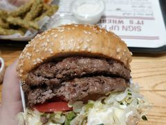 -The Habit Burger Grill 哈比特汉堡(复兴soho店)