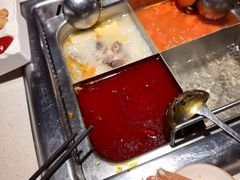 -海底捞火锅鲜切牛肉主题店(长寿路店)